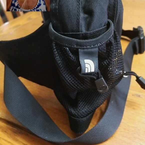 The North Face Waist Hip Fannie pack belted water bottle 12 x 10 - Picture 10 of 10
